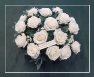 compozizione rose bianche